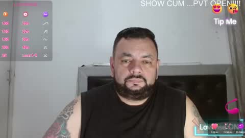Snapshot of perverseveteranmanxxx chatting on 06-23-26, 05:05 Carlos online show from 06-23-26, 05:05
