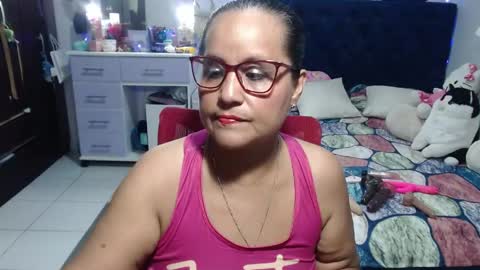 Snapshot of pervert_mommy_x chatting on 06-03-26, 10:18 SAMY online show from 06-03-26, 10:18