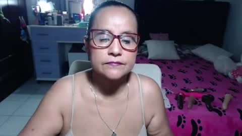 Snapshot of pervert_mommy_x chatting on 07-18-26, 09:57 SAMY online show from 07-18-26, 09:57