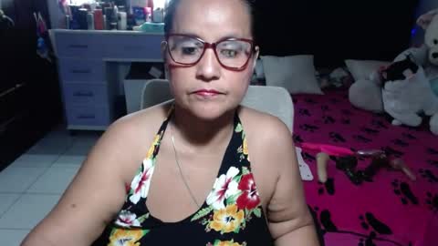 Snapshot of pervert_mommy_x chatting on 07-19-26, 11:58 SAMY online show from 07-19-26, 11:58