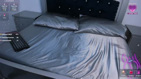 Snapshot of pervert_pantyhose chatting on 12-05-24, 10:12 Kimberly online show from 12-05-24, 10:12