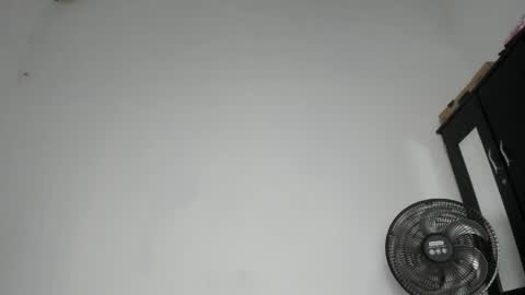 Snapshot of pervertt_mommy chatting on 01-08-26, 08:49 Alexandra online show from 01-08-26, 08:49