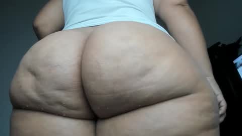  Alexandra  online show from 02-05-26, 08:52