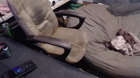 Snapshot of peterbeater2 chatting on 12-24-24, 10:22 peterbeater2 online show from 12-24-24, 10:22