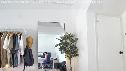 Peter Parker online show from 04-17-26, 07:28