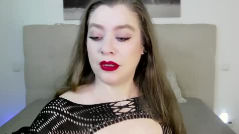 Snapshot of petersemily chatting on 02-06-25, 12:05 Peters Emily online show from 02-06-25, 12:05