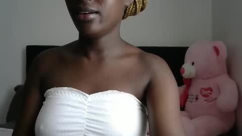 Snapshot of petite_asshley1 chatting on 11-21-25, 07:51 Ashley online show from 11-21-25, 07:51