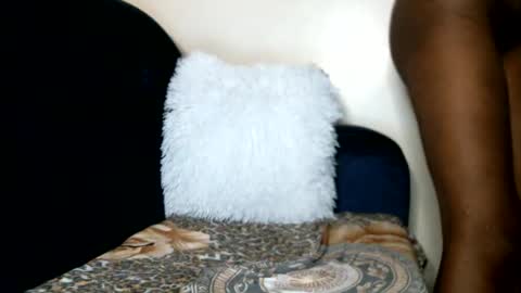 petite_shan online show from 11-02-25, 11:51