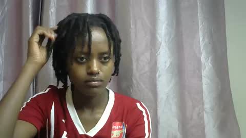 petite_star2 online show from 01-17-26, 04:50