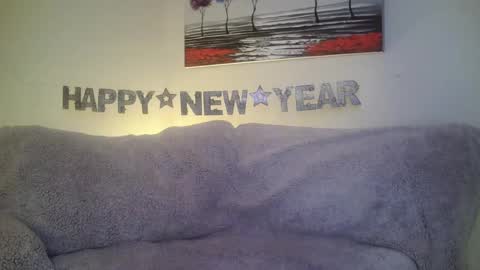 petite treat  online show from 01-05-25, 06:46