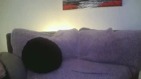 petite treat  online show from 01-11-25, 10:08