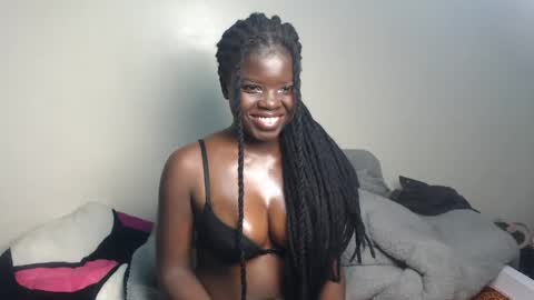 petitebeautyy online show from 05-25-26, 10:27
