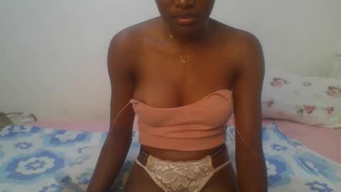 Snapshot of petiteediva chatting on 03-03-26, 02:07 diva online show from 03-03-26, 02:07