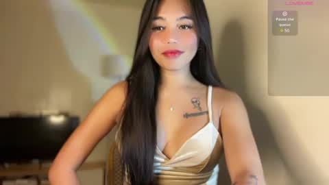 Snapshot of petitegirlx69 chatting on 01-04-25, 09:00 miss lisa online show from 01-04-25, 09:00