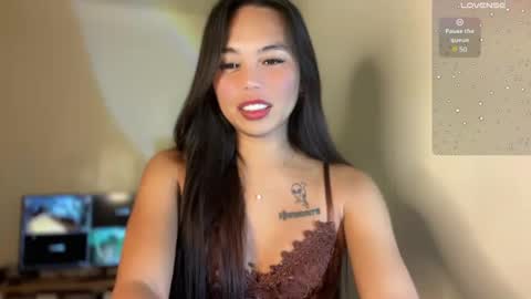 Snapshot of petitegirlx69 chatting on 01-12-25, 02:41 miss lisa online show from 01-12-25, 02:41