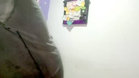 danna online show from 08-03-26, 04:44