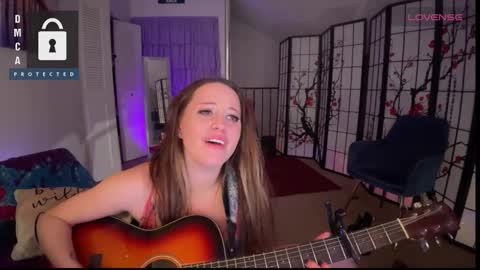 Snapshot of petitejewel chatting on 01-03-25, 01:58 Jules online show from 01-03-25, 01:58