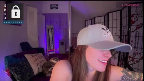 Snapshot of petitejewel chatting on 01-13-25, 02:11 Jules online show from 01-13-25, 02:11