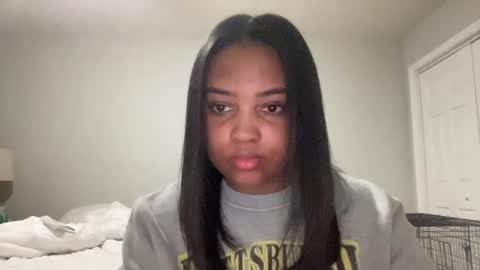 Snapshot of petitekinkxo chatting on 01-19-25, 01:10 petitekinkxo online show from 01-19-25, 01:10