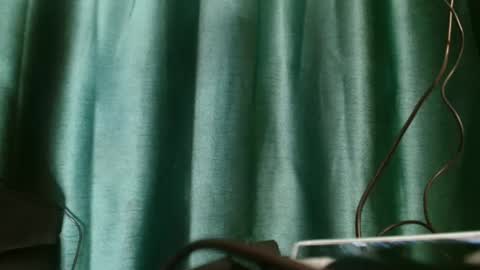 Snapshot of petiteme1 chatting on 01-31-25, 02:26 petiteme1 online show from 01-31-25, 02:26