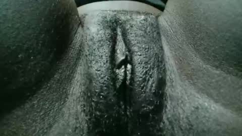 Snapshot of petiteme1 chatting on 02-04-25, 07:22 petiteme1 online show from 02-04-25, 07:22