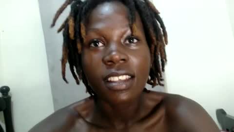 Snapshot of petiteme1 chatting on 02-05-26, 02:38 petiteme1 online show from 02-05-26, 02:38