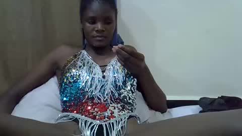 petiteslim2 online show from 04-06-26, 04:19