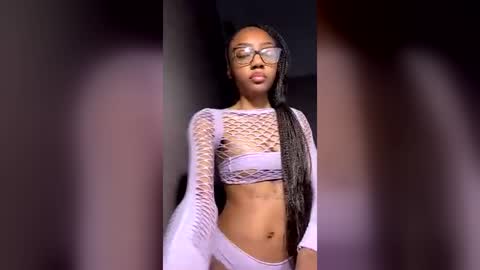 petitetingz online show from 06-28-26, 06:52