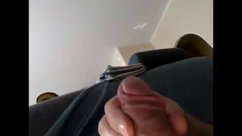 petr662 online show from 10-03-25, 12:35
