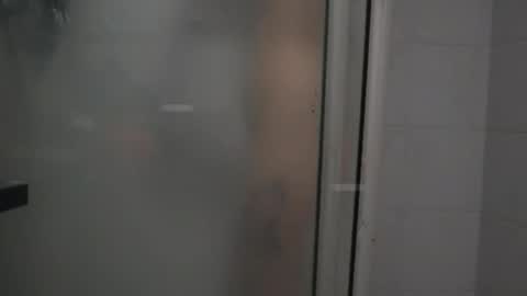 i.. .U can call me Nick ....    Help me to reach 200 thumbs up online show from 03-28-26, 12:10