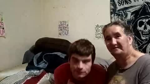 Snapshot of petraszkot chatting on 07-18-26, 06:23 petraszkot online show from 07-18-26, 06:23