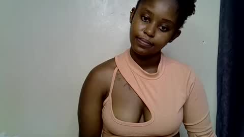 Snapshot of pettite_gal chatting on 04-29-26, 05:30 pettite_gal online show from 04-29-26, 05:30