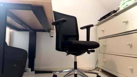 Dilf online show from 09-21-25, 09:11