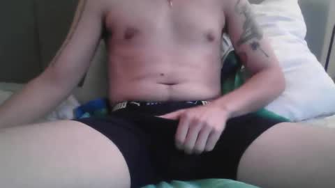 Snapshot of pgramlin09 chatting on 11-06-25, 09:05 pgramlin09 online show from 11-06-25, 09:05