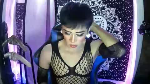 JOHN online show from 04-22-26, 01:19