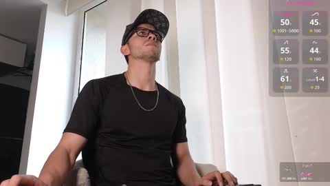 phantom_bigger1 online show from 09-13-25, 01:44