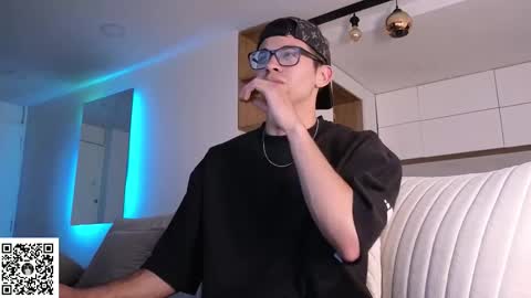 phantom_bigger1 online show from 03-05-26, 09:11