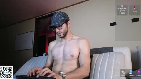 phantom_bigger1 online show from 04-04-26, 02:32