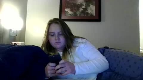 Snapshot of phatassblond chatting on 12-08-24, 08:36 PhatAssBlond online show from 12-08-24, 08:36