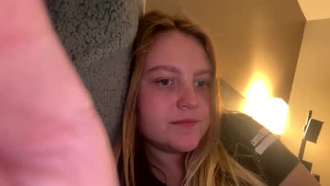 Snapshot of phatassblond chatting on 12-09-24, 10:41 PhatAssBlond online show from 12-09-24, 10:41