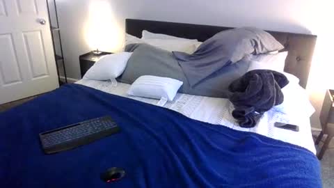 Snapshot of phatassblond chatting on 12-19-24, 05:29 PhatAssBlond online show from 12-19-24, 05:29