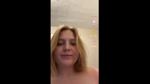 Snapshot of phatassblond chatting on 12-28-24, 09:51 PhatAssBlond online show from 12-28-24, 09:51