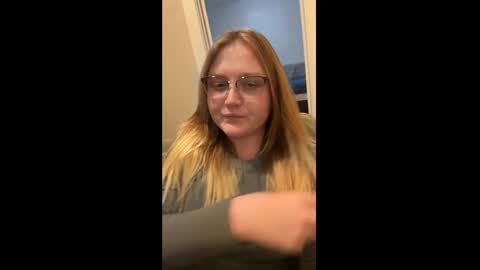 Snapshot of phatassblond chatting on 01-10-25, 12:06 PhatAssBlond online show from 01-10-25, 12:06
