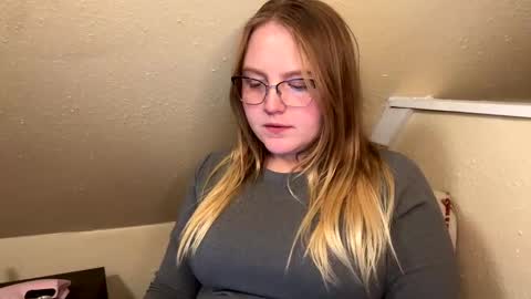 Snapshot of phatassblond chatting on 01-31-25, 02:15 PhatAssBlond online show from 01-31-25, 02:15