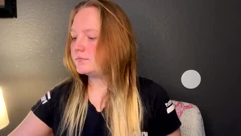 Snapshot of phatassblond chatting on 02-23-25, 05:50 PhatAssBlond online show from 02-23-25, 05:50