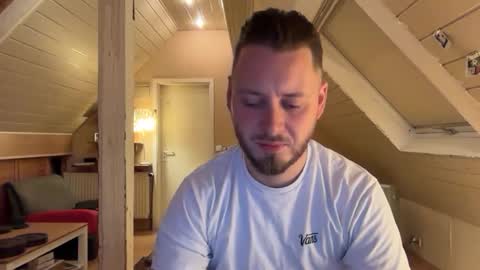 Ben 1995 online show from 02-08-26, 07:39