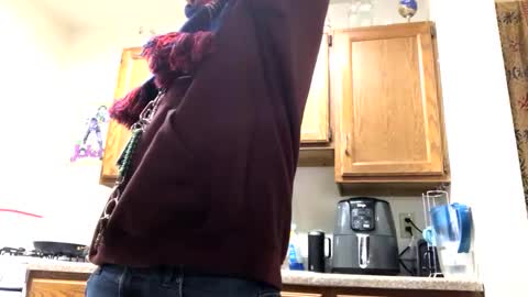 Phil online show from 01-06-25, 09:11