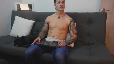 Snapshot of philip_dalton chatting on 10-29-25, 02:58 Philip Dalton online show from 10-29-25, 02:58