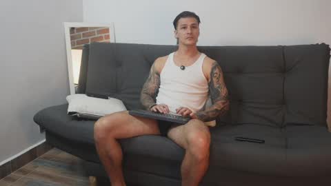 Snapshot of philip_dalton chatting on 11-16-25, 05:29 Philip Dalton online show from 11-16-25, 05:29