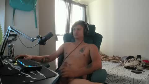 Snapshot of philip_dj chatting on 11-21-25, 12:04 philip_dj online show from 11-21-25, 12:04